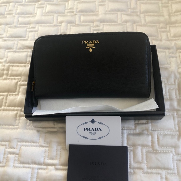 PRADA WALLET - Picture 2 of 6
